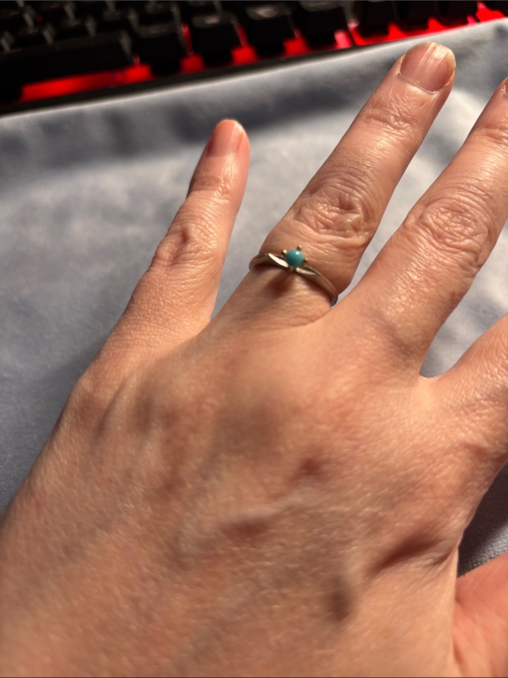 Vintage Art Carved Minimalist Sterling Turquoise Solitaire Ring Size 6.5
